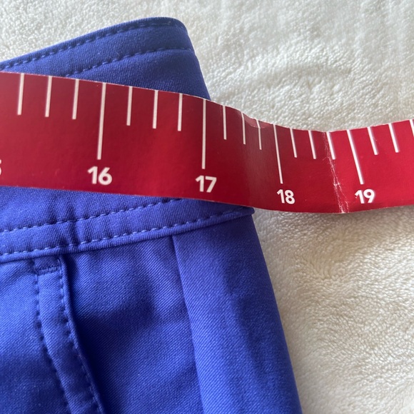 Women's pebble beach golf shorts. Size 12 purple - Picture 3 of 10